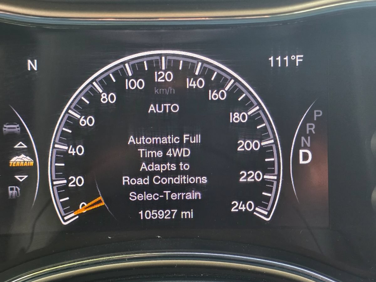 Used 2017 Jeep Grand Cherokee Laredo AWD/4WD image 6