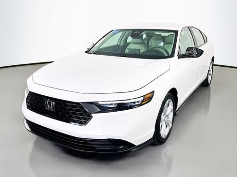 Certified 2024 Honda Accord LX image 3