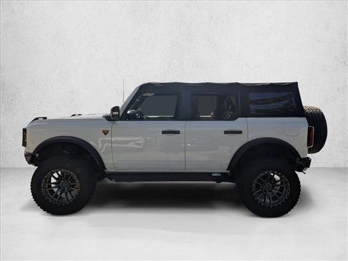 Used 2022 Ford Bronco Badlands AWD/4WD image 8