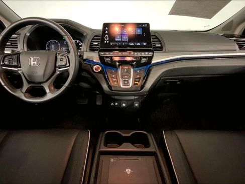 Used 2025 Honda Odyssey Touring image 15