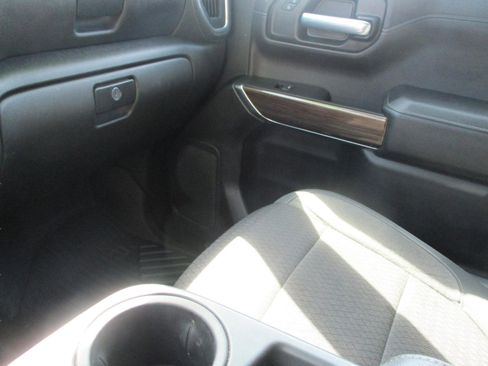 Used 2021 Chevrolet Silverado 1500 RST AWD/4WD image 26