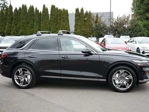 Used 2025 Genesis Electrified GV70 Advanced w/ Prestige Package image 4