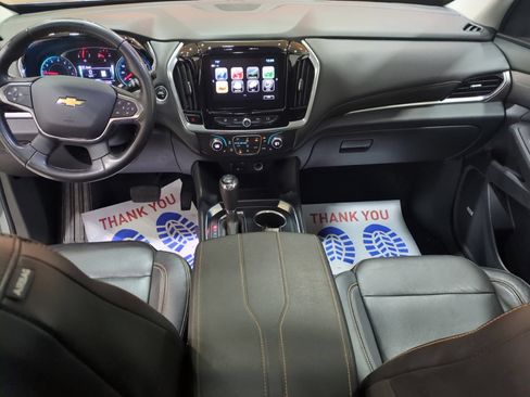 Used 2019 Chevrolet Traverse LT w/ LT Premium Package AWD/4WD image 17