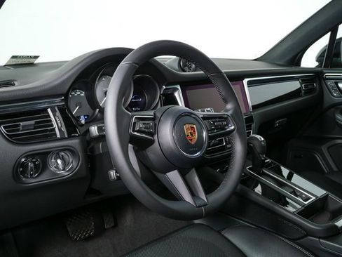 New 2026 Porsche Macan S image 4