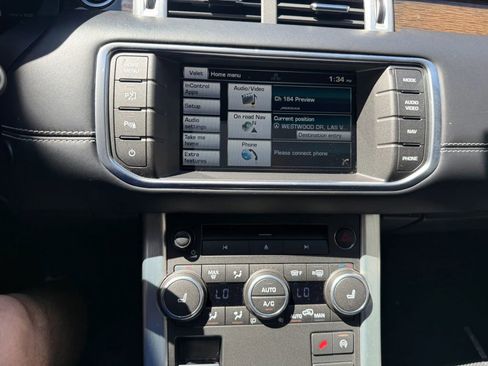 Used 2015 Land Rover Range Rover Evoque Prestige AWD/4WD image 17