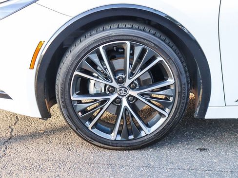 Certified 2025 Toyota Prius XLE image 12