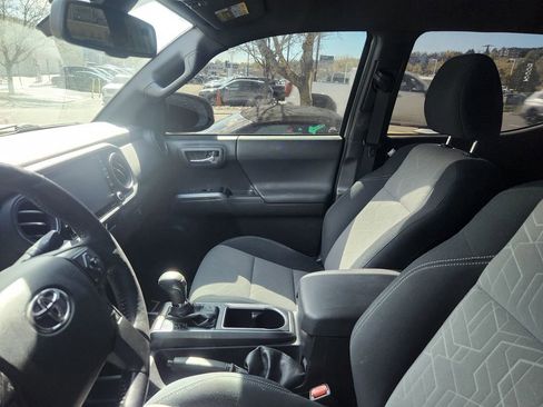 Used 2023 Toyota Tacoma TRD Off-Road w/ Black Out Package (TMS) image 9