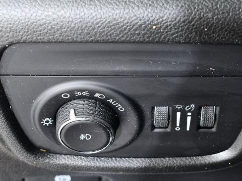 Used 2022 Jeep Grand Cherokee Trailhawk AWD/4WD image 31