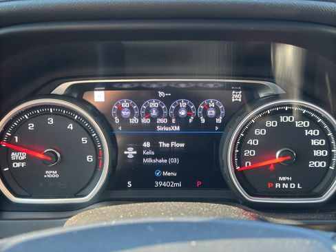 Used 2019 Chevrolet Silverado 1500 LTZ w/ LTZ Plus Package AWD/4WD image 11