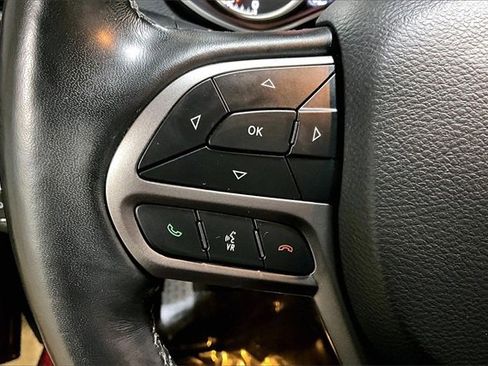 Used 2021 Jeep Cherokee Latitude Lux w/ Comfort/Convenience Group image 21