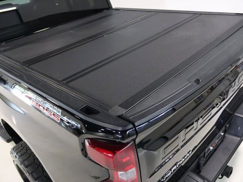 Used 2021 Chevrolet Silverado 1500 LT Trail Boss w/ Bed Protection Package image 14