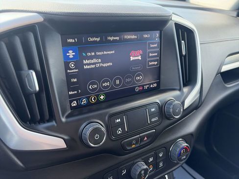 Used 2023 GMC Terrain SLT w/ Elevation Edition image 16