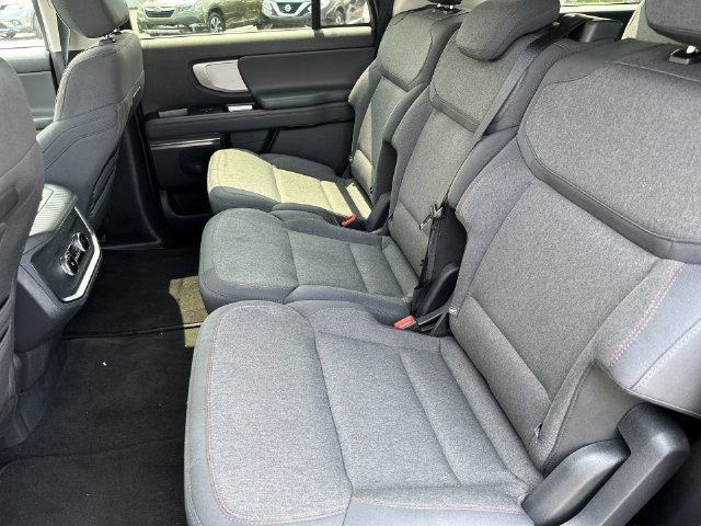 Used 2025 Ford Expedition Max Active AWD/4WD image 27