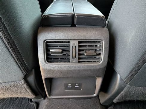 Used 2024 Nissan Rogue SV AWD/4WD image 35