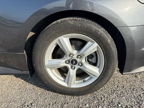 Used 2018 Ford Mustang Coupe RWD image 4