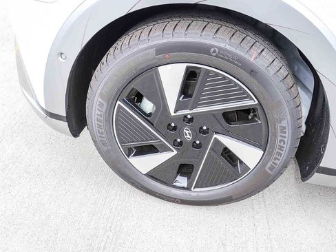New 2026 Hyundai Ioniq 5 Limited image 12