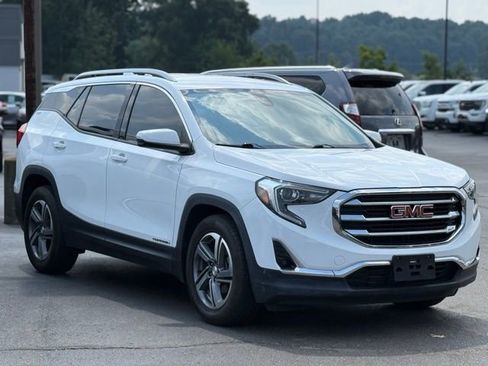 Used 2020 GMC Terrain SLT image 30