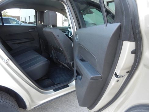 Used 2014 Chevrolet Equinox LT w/ Driver Convenience Package image 32