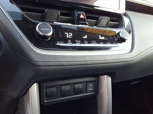 Certified 2023 Toyota Corolla Cross LE image 15