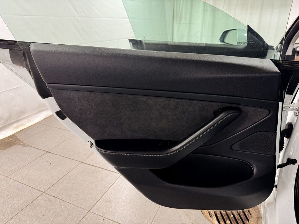 Used 2018 Tesla Model 3 Long Range AWD/4WD image 15