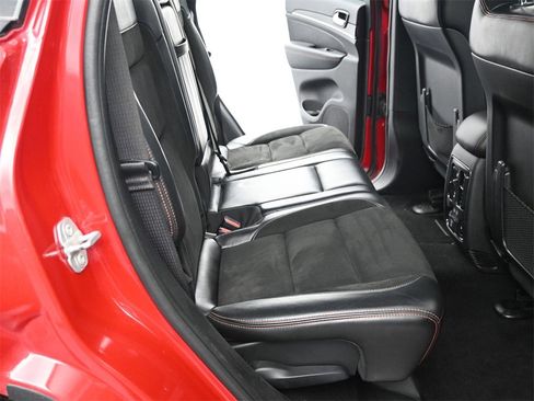 Used 2021 Jeep Grand Cherokee Trailhawk image 19