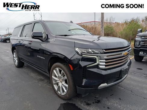 Used 2024 Chevrolet Suburban High Country image 1