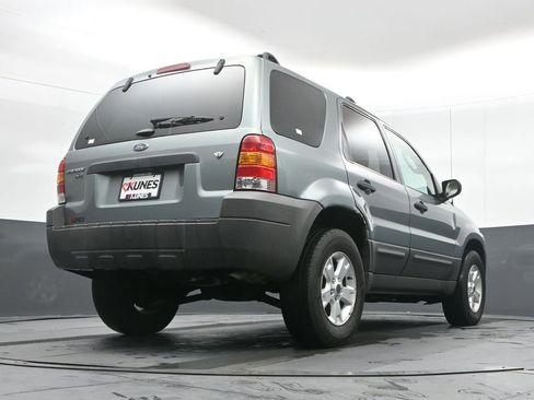 Used 2007 Ford Escape XLT image 34