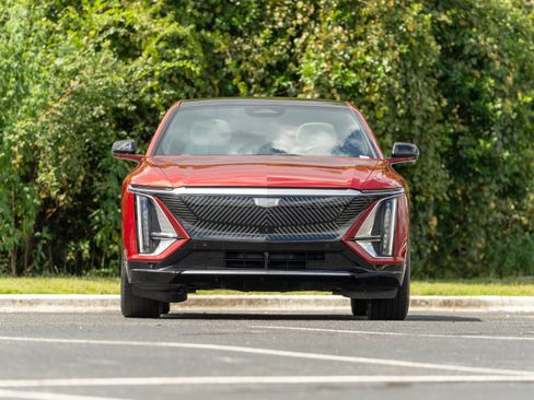 Used 2024 Cadillac Lyriq Luxury RWD image 41