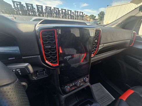 Used 2025 Ford Ranger Raptor image 11
