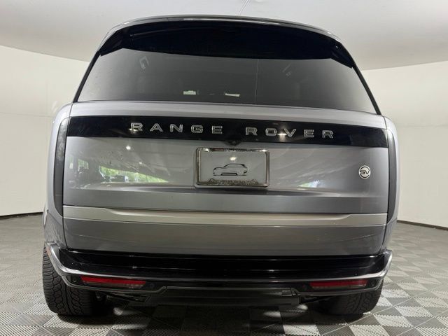 Certified 2023 Land Rover Range Rover SV AWD/4WD image 7