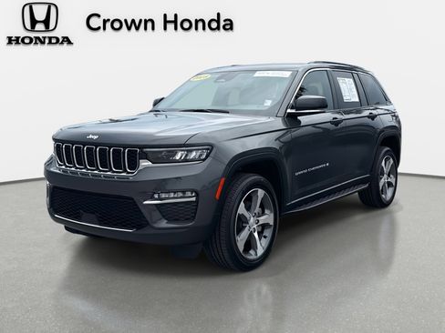 Used 2025 Jeep Grand Cherokee Limited image 2
