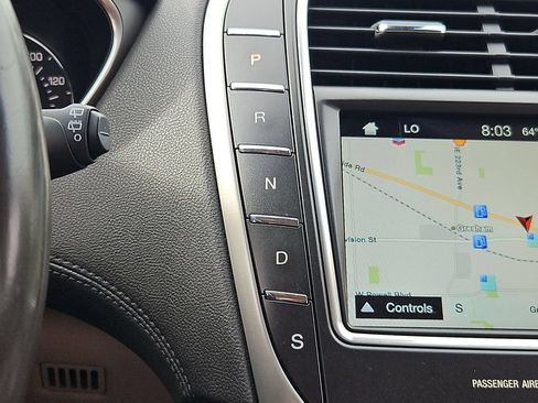 Used 2016 Lincoln MKX Select w/ Select Plus Package AWD/4WD image 27