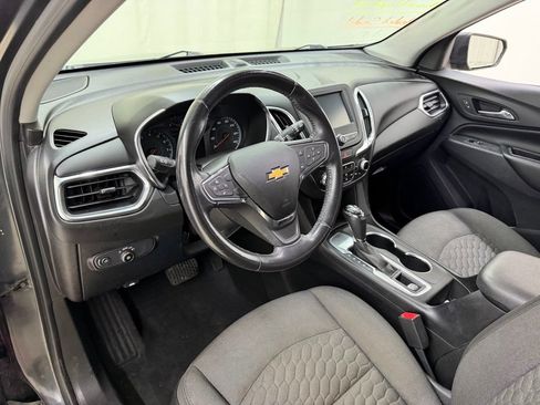 Used 2018 Chevrolet Equinox LT FWD image 19