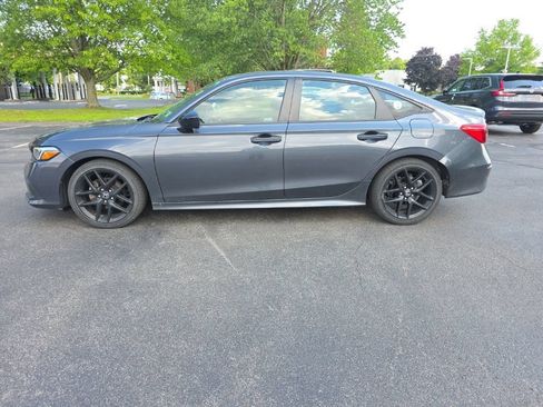 Used 2023 Honda Civic Sport image 4