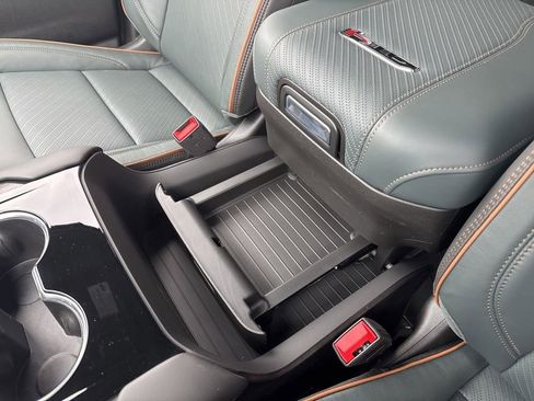 New 2026 GMC Yukon AT4 w/ AT4 Premium Package image 47