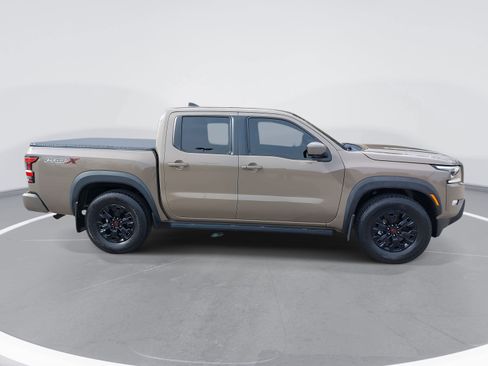 Used 2022 Nissan Frontier Pro-X image 4