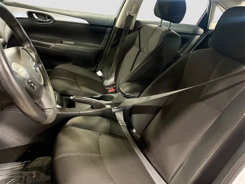 Used 2018 Nissan Sentra S image 19
