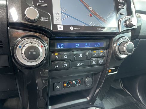 Used 2020 Toyota 4Runner Limited image 27