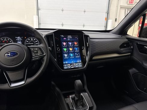 Used 2025 Subaru Forester Limited image 15