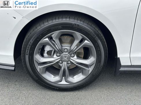 Certified 2024 Honda Accord EX image 28