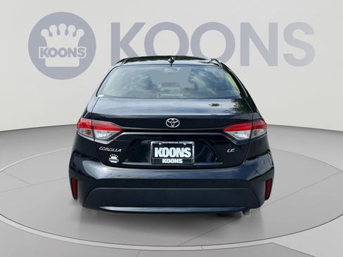 Used 2022 Toyota Corolla LE FWD image 5