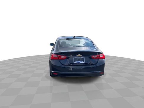 Used 2016 Chevrolet Malibu LT w/ Leather Package FWD image 7