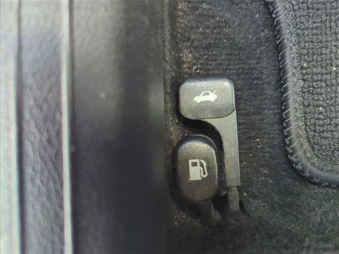 Used 2021 Kia Forte LXS FWD image 12