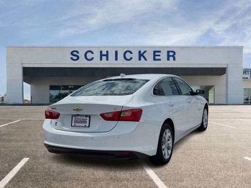 Used 2024 Chevrolet Malibu LT FWD image 3