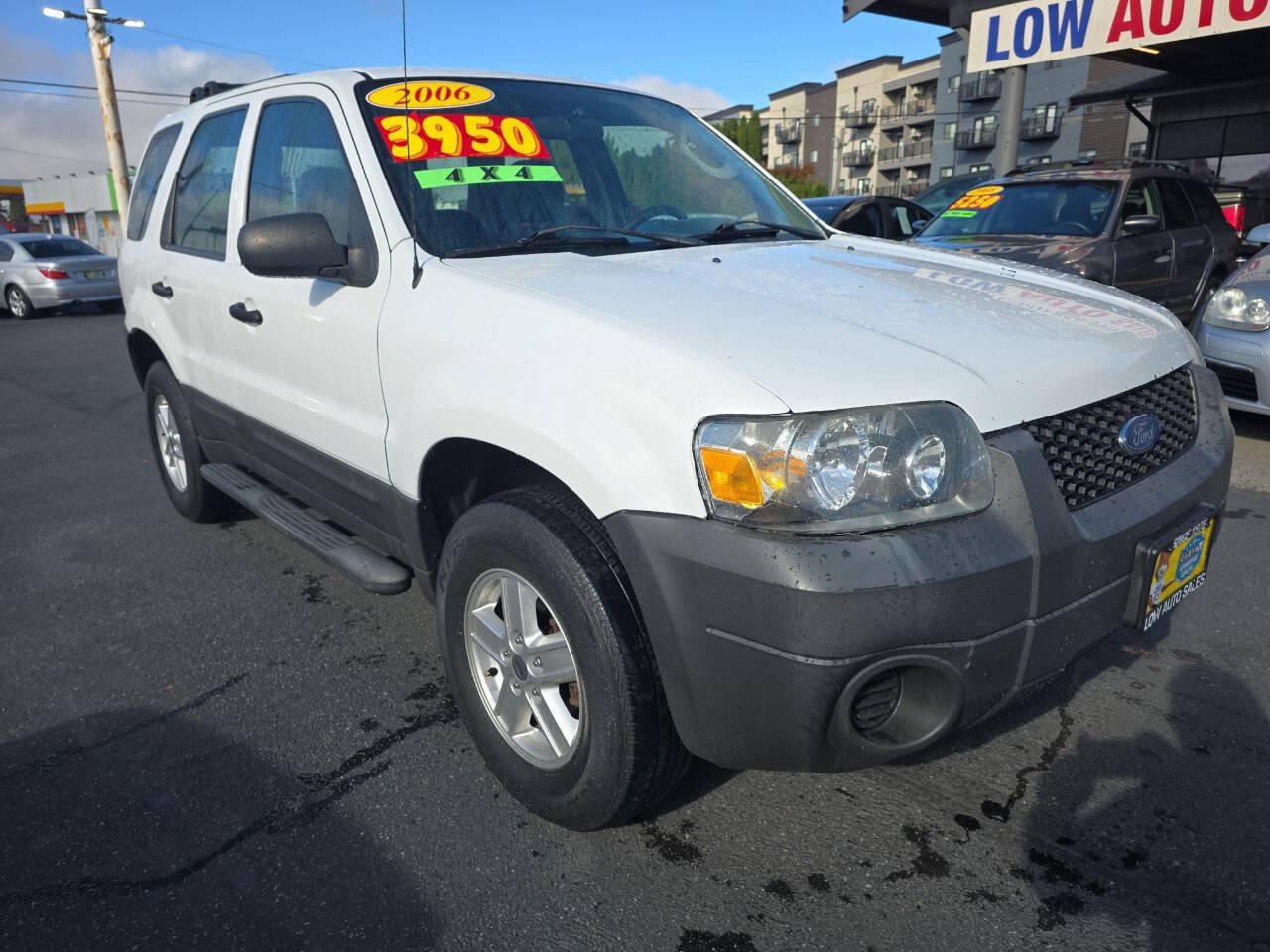 Used 2006 Ford Escape XLS AWD/4WD image 2