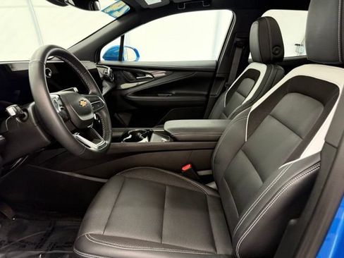 Used 2024 Chevrolet Blazer EV LT AWD/4WD image 10