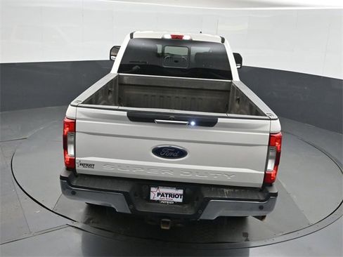 Used 2019 Ford F250 Lariat w/ Lariat Value Package image 31