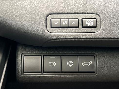New 2026 Toyota bZ FWD image 28