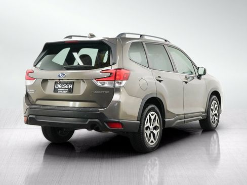 Used 2019 Subaru Forester Premium w/ All-Weather Package AWD/4WD image 5