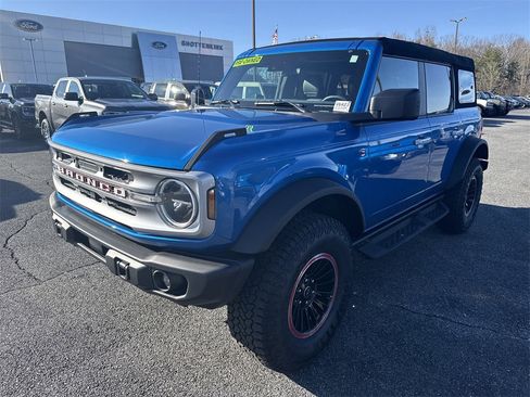 Used 2025 Ford Bronco Big Bend w/ Black Diamond Package image 3